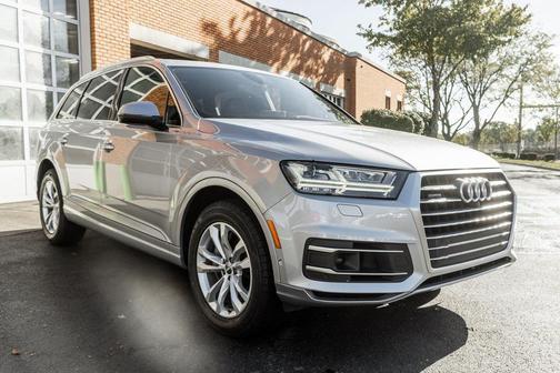 2019 Audi Q7 55 Premium Plus