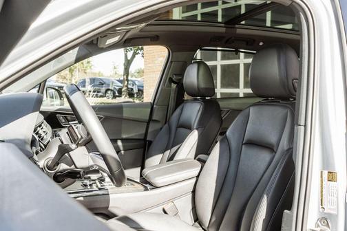 2019 Audi Q7 55 Premium Plus