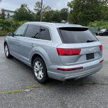 2019 Audi Q7 55 Premium Plus