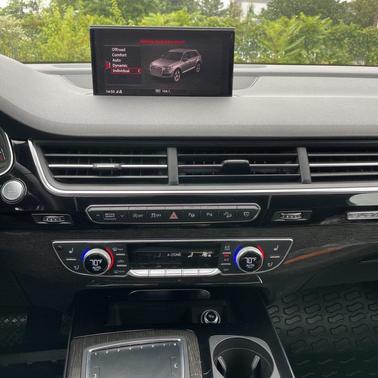 2019 Audi Q7 55 Premium Plus