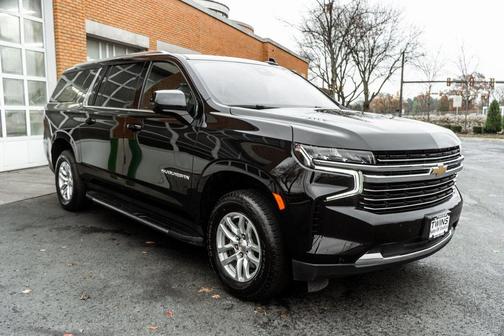 2024 Chevrolet Suburban LT