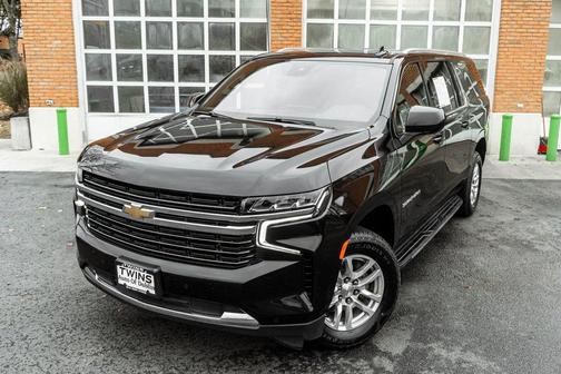 2024 Chevrolet Suburban LT
