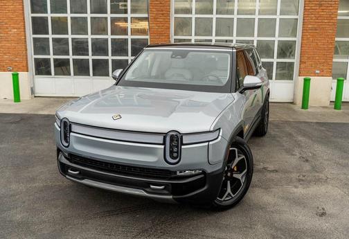 2024 Rivian R1S Adventure Quad Motor Large Pack