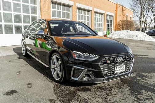 2023 Audi S4 Premium Plus TFSI quattro Tiptronic