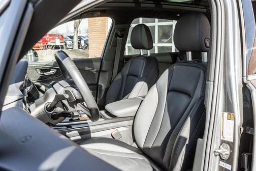 2021 Audi Q7 55 Premium