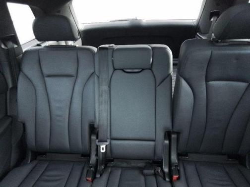 2021 Audi Q7 55 Premium