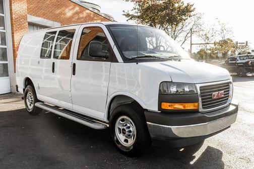 2023 GMC Savana 2500 Work Van