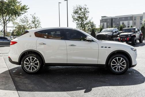 2018 Maserati Levante Base