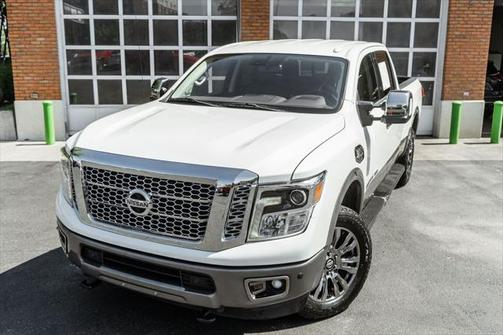 2019 Nissan Titan XD Platinum Reserve