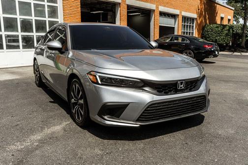 Lunar Silver Metallic 2024 Honda Civic EX-L