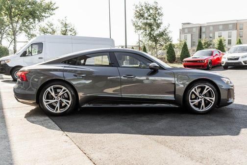 2022 Audi e-tron GT Premium Plus