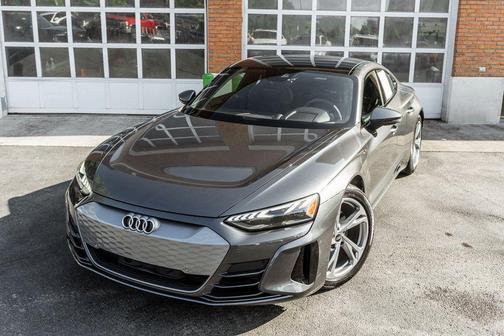 2022 Audi e-tron GT Premium Plus