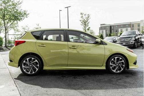 2016 Scion iM Base