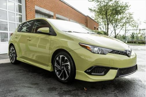 2016 Scion iM Base