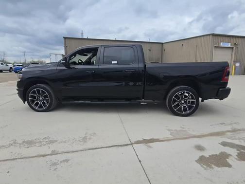 Diamond Black Crystal Pearlcoat 2020 RAM 1500 Rebel