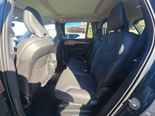 2025 Volvo XC90 B6 Plus 7-Seater