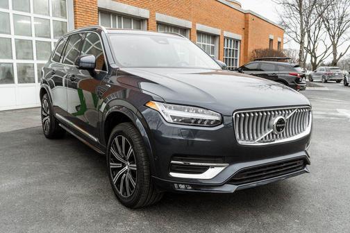 2025 Volvo XC90 B6 Plus 7-Seater