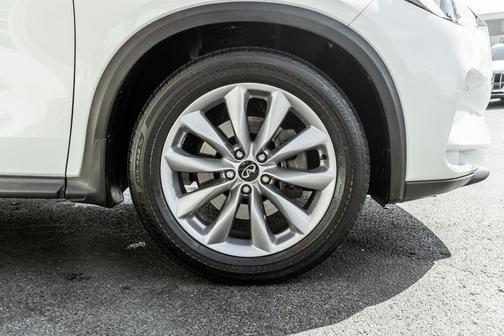 2022 INFINITI QX50 ESSENTIAL AWD