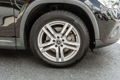 Black 2022 Mercedes-Benz GLA 250 4MATIC