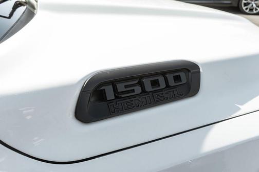 Bright White Clearcoat 2022 RAM 1500 Sport