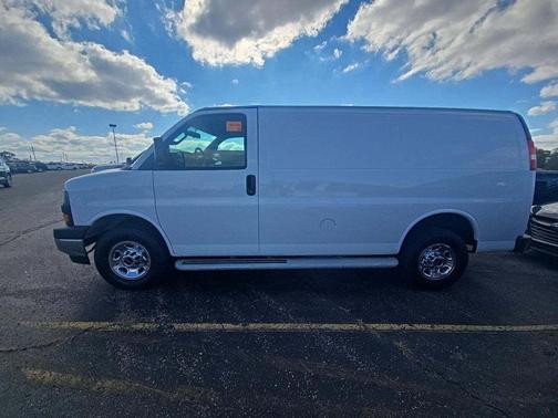 2023 GMC Savana 2500 Work Van