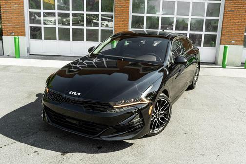 Ebony Black 2024 Kia K5 GT