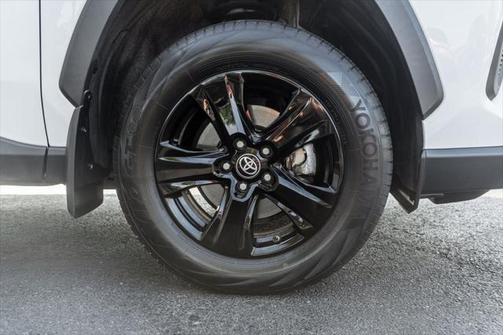 2022 Toyota RAV4 Hybrid LE
