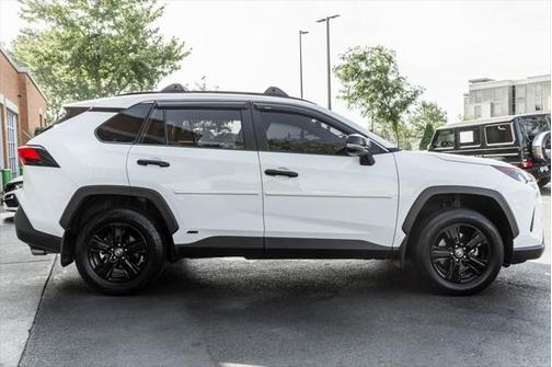 2022 Toyota RAV4 Hybrid LE