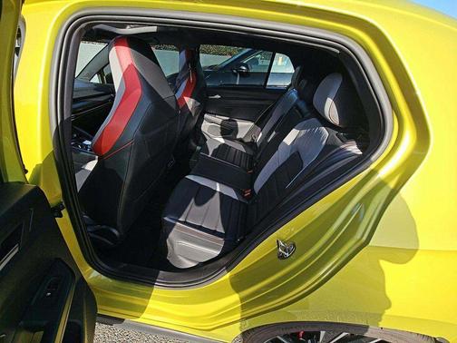 2022 Volkswagen Golf GTI 2.0T S DSG