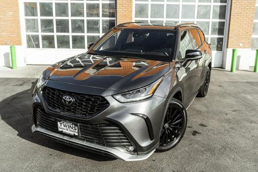 2023 Toyota Highlander XSE