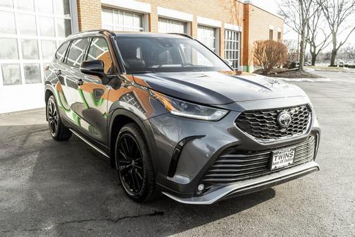 2023 Toyota Highlander XSE