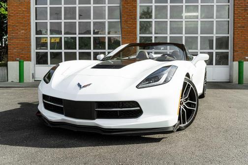 Arctic White 2018 Chevrolet Corvette Stingray Z51