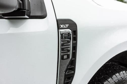 2023 Ford F-250 XLT