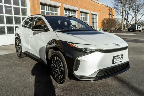 2024 Toyota bZ4X XLE