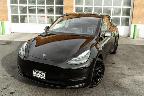 2023 Tesla Model Y Long Range Dual Motor All-Wheel Drive