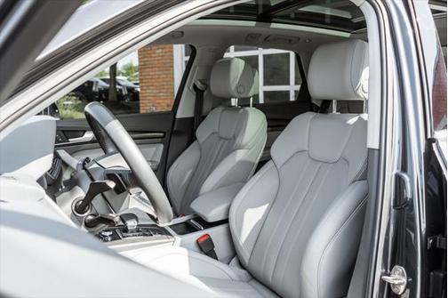 2020 Audi Q5 45 Premium Plus