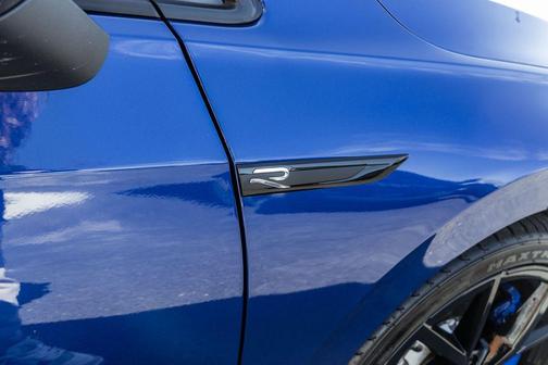2024 Volkswagen Golf R 2.0T Manual