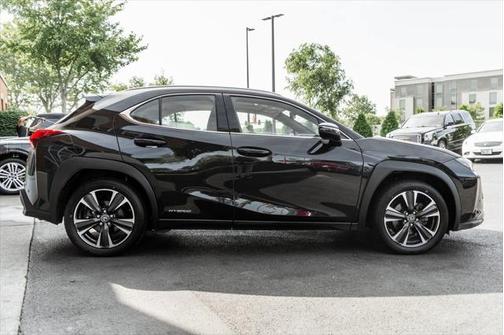 2020 Lexus UX 250h Base