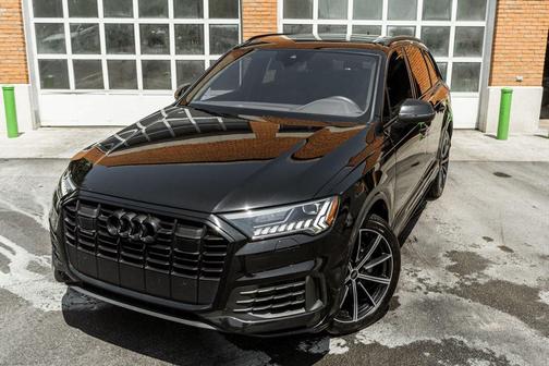 2023 Audi Q7 55 Premium Plus