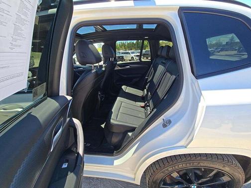 White 2024 BMW X3 xDrive30i
