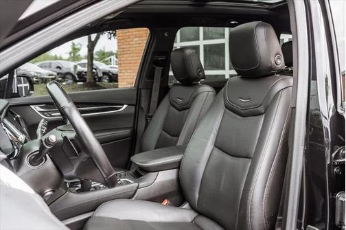 2022 Cadillac XT6 Premium Luxury AWD