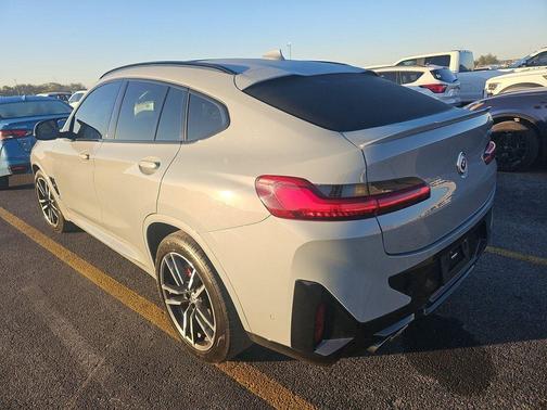 2022 BMW X4 M AWD