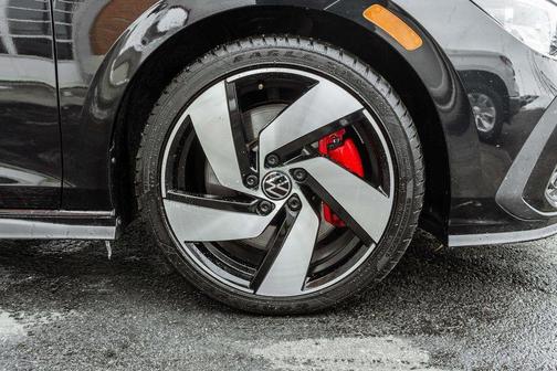 2024 Volkswagen Golf GTI 2.0T S DSG