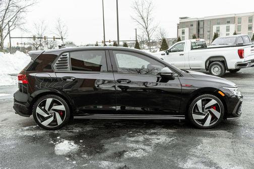 2024 Volkswagen Golf GTI 2.0T S DSG