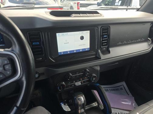 2022 Ford Bronco Black Diamond