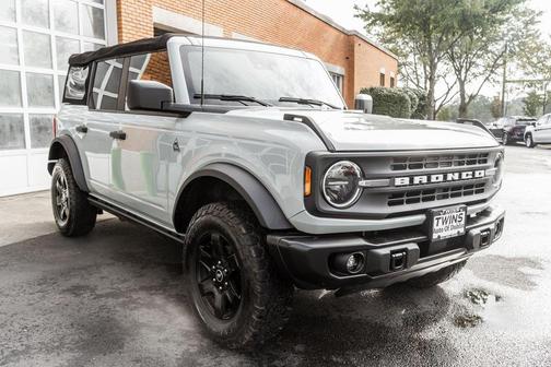 2022 Ford Bronco Black Diamond