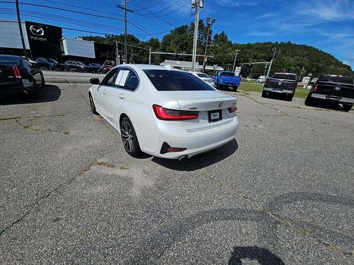 2021 BMW 330e Base