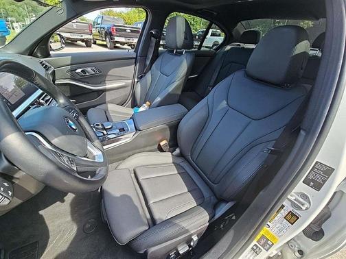 2021 BMW 330e Base