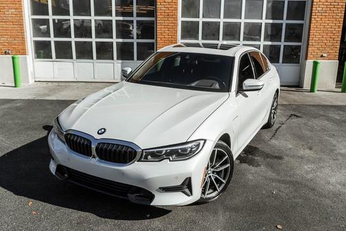 2021 BMW 330e Base