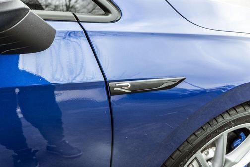 2024 Volkswagen Golf R 2.0T DSG